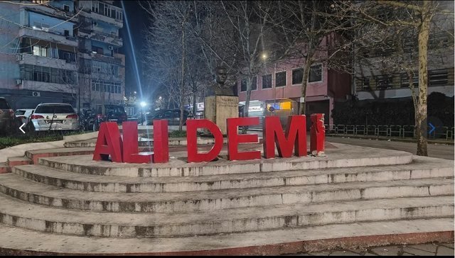 Tirane, shitet apartament duplex  Kati 1, 69 m² 144.000 € (Ali Dem)