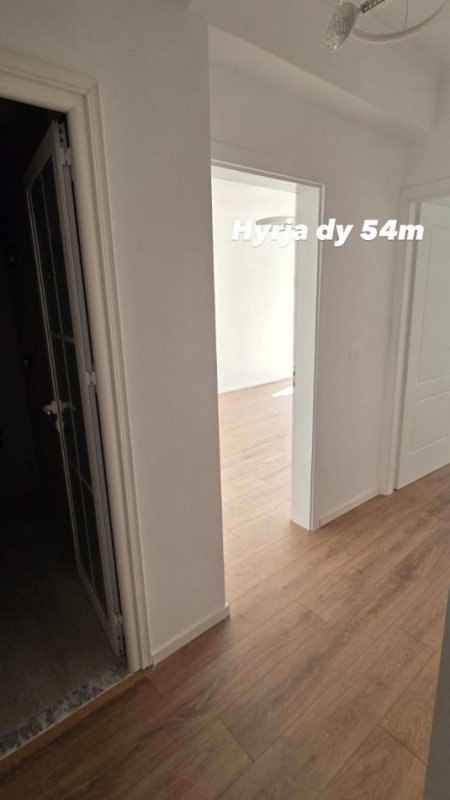 Tirane, shitet apartament 1+1 Kati 7, 115.000 € 