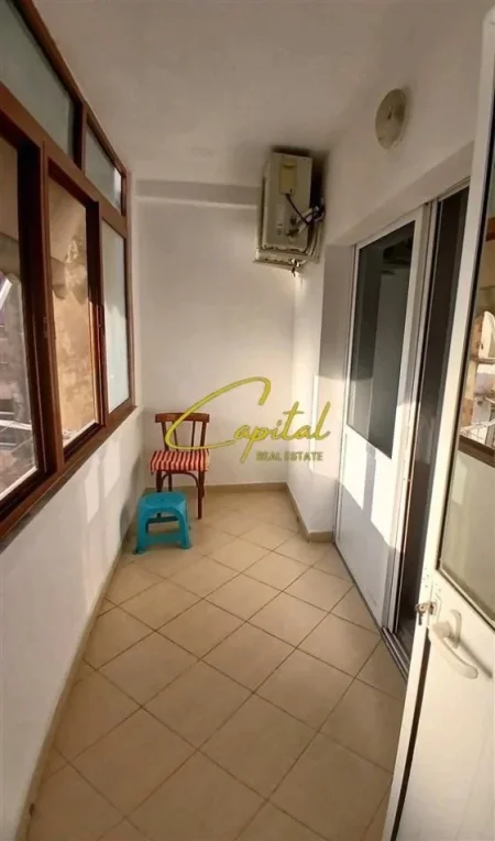 Tirane, jepet me qera apartament 1+1 Kati 4, 65 m² 450 € (ALLIAS)