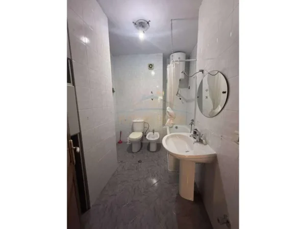 Tirane, shitet apartament 2+1 Kati 1, 131 m² 320.000 € 