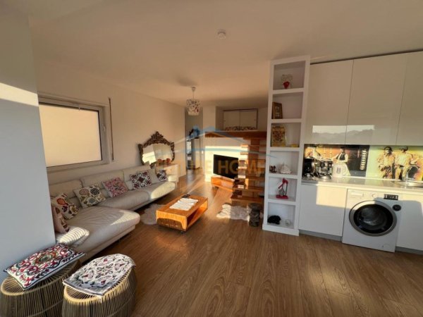 Tirane, jepet me qera apartament 1+1+Ballkon Kati 8, 140 m² 1.400 € 
