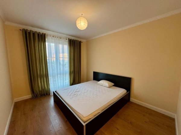 Tirane, jepet me qera apartament 2+1+Ballkon Kati 5, 100 m² 600 € 
