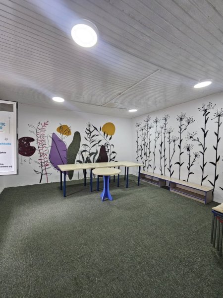 Tirane, jepet me qera apartament 2+1 Kati 2, 130 m² 450 €