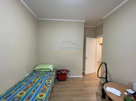 Tirane, shitet apartament 3+1 Kati 2, 131 m² 210.000 € 