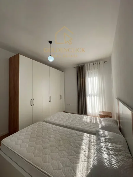 Tirane, jepet me qera apartament 2+1 Kati 2, 101 m² 750 € (Trio tower)