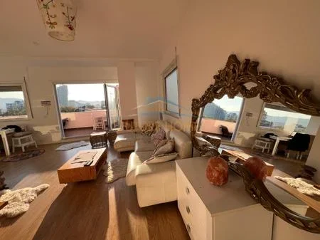 Tirane, shitet apartament Kati 8, 82 m² 440.000 € 