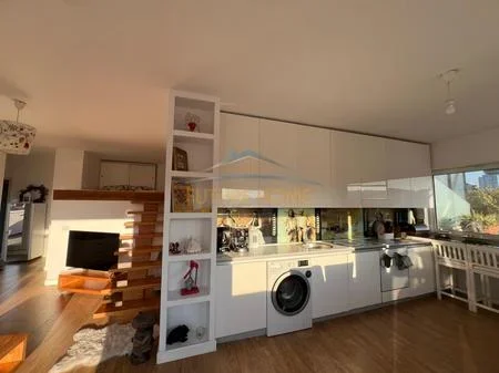 Tirane, shitet apartament Kati 8, 82 m² 440.000 € 