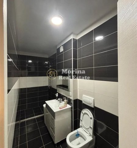 Tirane, jepet me qera apartament 2+1 Kati 4, 80 m² 700 € 