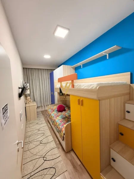 Tirane, jepet me qera apartament 2+1+Ballkon Kati 3, 93 m² 600 € (ALI DEMI)