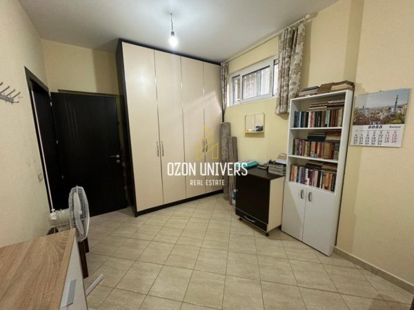 Tirane, jepet me qera apartament 1+1+Ballkon Kati 0, 65 m² 400 € (Shkozë Tirana, Albania)