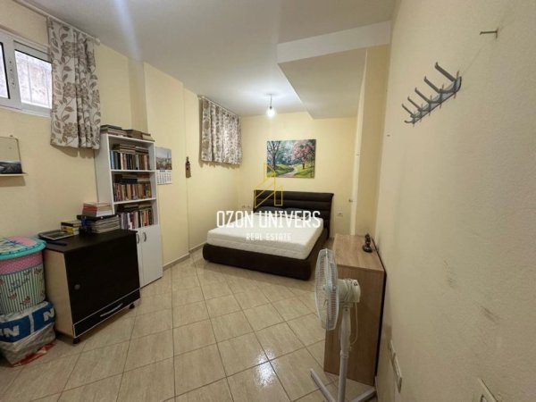 Tirane, jepet me qera apartament 1+1+Ballkon Kati 0, 65 m² 400 € (Shkozë Tirana, Albania)