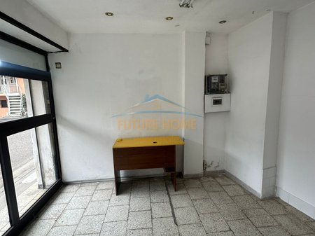 Qera, Njesi Biznesi, Xhamllik, Tirane. AREA58802