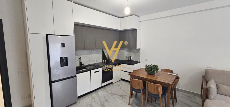 Durres, shitet apartament 2+1+Ballkon Kati 3, 180.000 m² 180.000 € (GOLEM)