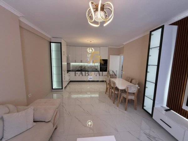 Tirane, jepet me qera apartament 2+1 Kati 4, 90 m² 500 € (Kamez)