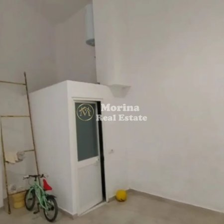 Tirane, jepet me qera ambjent biznesi Kati 1, 55 m² 600 € 