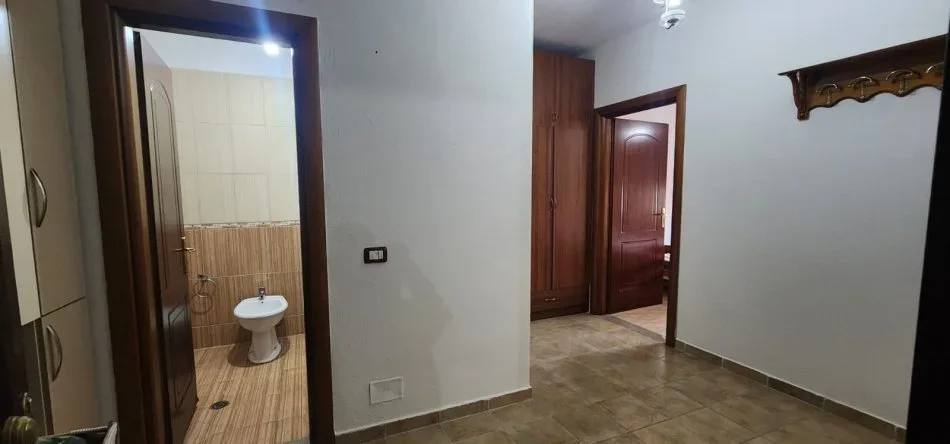 Mali Robit, shitet apartament 1+1+Ballkon Kati 3, 64 m² 70.000 € (Mali Robit)