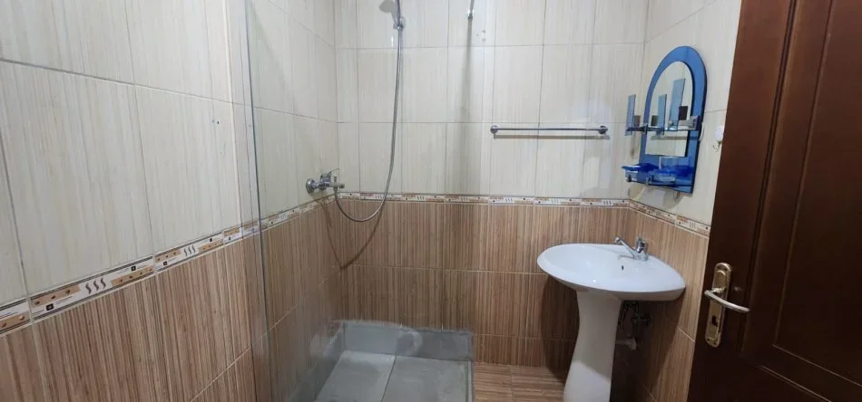 Mali Robit, shitet apartament 1+1+Ballkon Kati 3, 64 m² 70.000 € (Mali Robit)