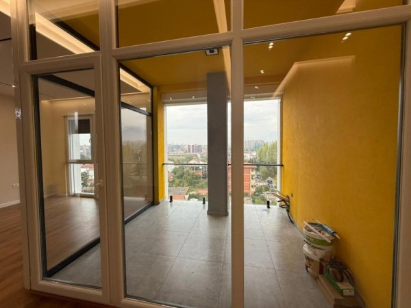 Tirane, jepet me qera apartament 1+1+Ballkon Kati 4, 67 m² 600 € 