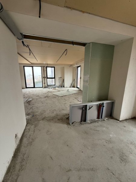Tirane, shitet apartament 3+1 Kati 12, 200 m² 530.000 € (RRUGA E KAVAJES)