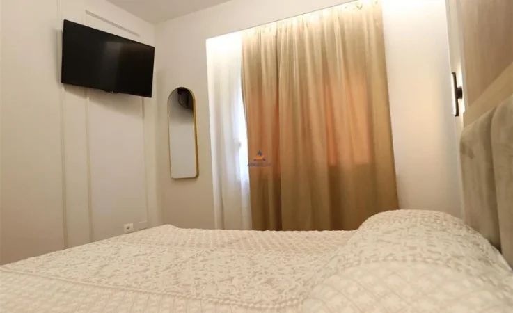 Durres, shitet apartament 1+1+Ballkon Kati 3, 62 m² 110.000 € (NDODHET PRANE SHKEMBIT TE KAVAJES)