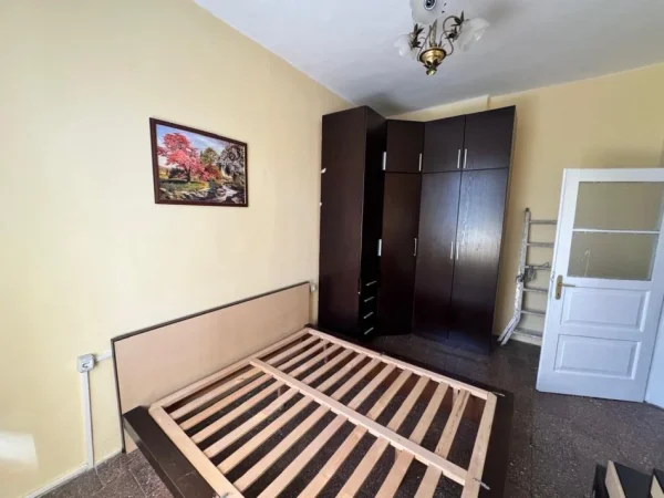 Tirane, jepet me qera apartament 2+1 Kati 3, 80 m² 500 € (Stadiumi Dinamo ,Lulishte Cajupi)