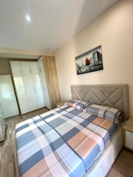 Tirane, jepet me qera apartament 2+1 Kati 3, 93 m² 600 € (Kompleksi Mangalem.)