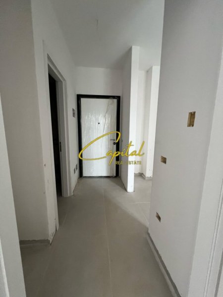 Tirane, shitet apartament 1+1 Kati 3, 52 m² (KOMPLEKSI UNIVERS CITY)