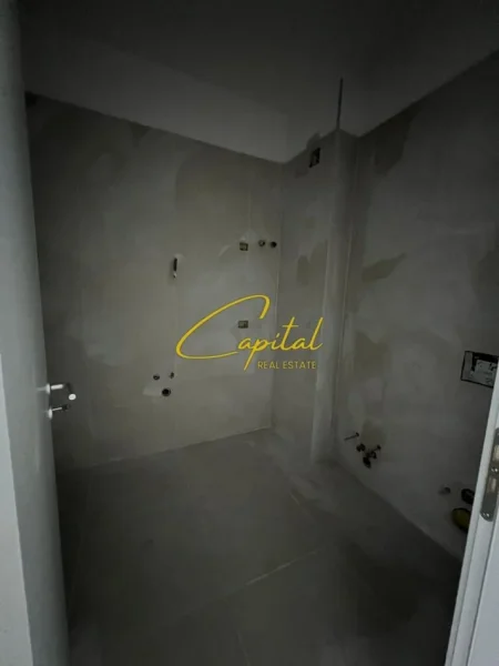 Tirane, shitet apartament 1+1 Kati 3, 52 m² (KOMPLEKSI UNIVERS CITY)