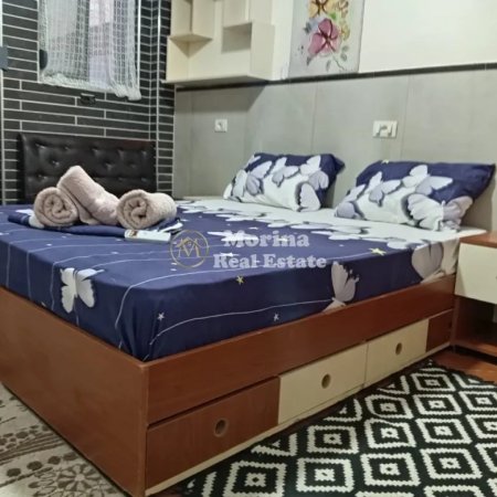 Tirane, jepet me qera shtepi 1+1 Kati 2, 65 m² 450 € 