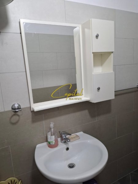 Tirane, jepet me qera apartament 2+1 Kati 1, 107 m² 750 € (21 DHJETORI)