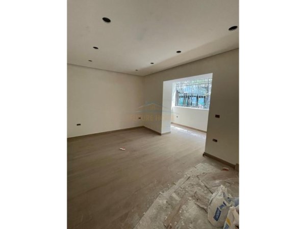 Tirane, shitet apartament 2+1+Ballkon Kati 0, 90 m² 170.000 € (OXHAKU)
