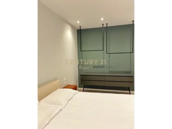 Tirane, jepet me qera apartament 1+1 Kati 3, 55 m² 1.350 € (Lake View)