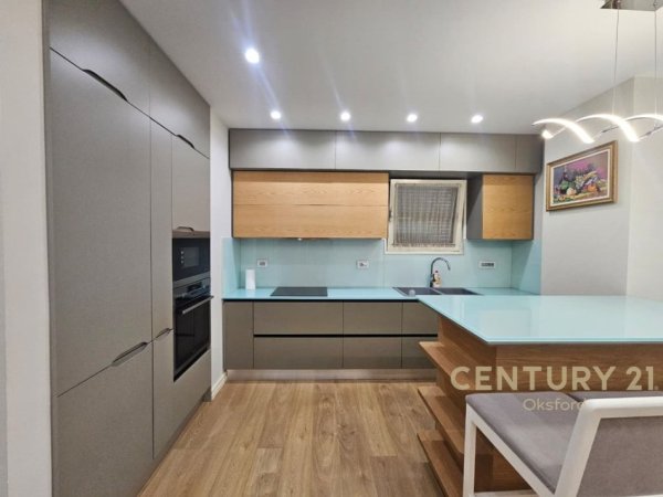 Tirane, shitet apartament 2+1 Kati 3, 102 m² 170.000 € (Instituti Fizikes Berthamore)