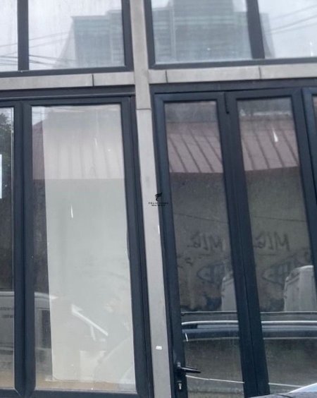 Tirane, jepet me qera dyqan Kati 0, 150 m² 1.500 € (RRUGA E KAVAJES)