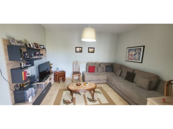 Tirane, shitet apartament 1+1 Kati 4, 54 m² 99.000 € (Xhamlliku)