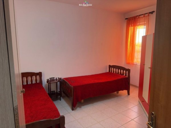 Tirane, jepet me qera apartament 2+1 Kati 8, 110 m² 500 € (mikel maruli)
