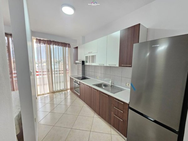 Tirane, jepet me qera apartament 2+1 Kati 6, 120 m² 550 € (kongresi manastirit)