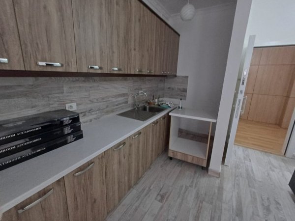 SHITEN 3 APARTAMENTE NE ASTIR  407.550 € (ASTIR)