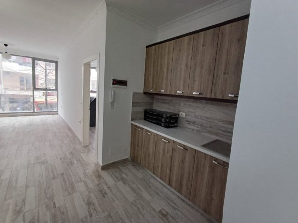 SHITEN 3 APARTAMENTE NE ASTIR  407.550 € (ASTIR)