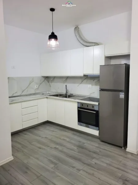 Tirane, jap me qera apartament 2+1+BLK Kati 6, 90 m² 800 Euro (kika 2)