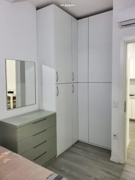 Tirane, jap me qera apartament 2+1+BLK Kati 6, 90 m² 800 Euro (kika 2)