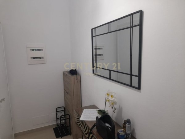 Tirane, jepet me qera apartament 1+1 Kati 7, 68 m² 550 € (Farmacia 10)