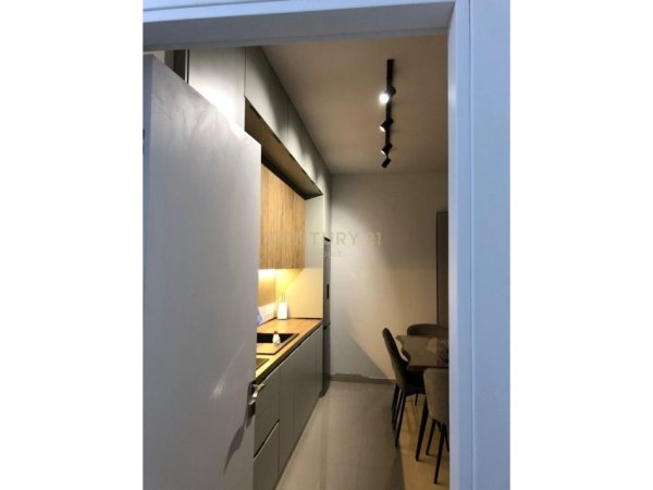 Tirane, jepet me qera apartament 1+1 Kati 7, 68 m² 550 € (Farmacia 10)