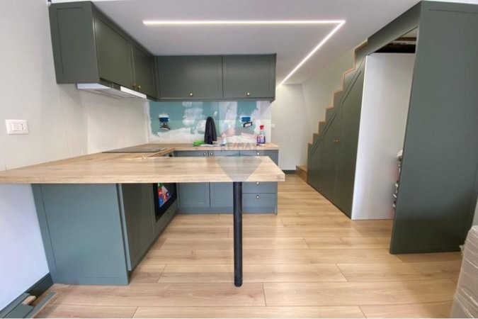 Tirane, shitet garsonier Dublex Kati 0, 30 m² 65.000 € (MATERNITETI I RI, TIRANË)