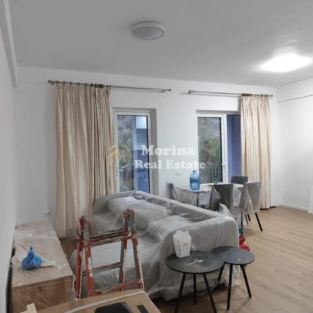 Tirane, jepet me qera apartament 2+1 Kati 3, 118 m² 550 € 