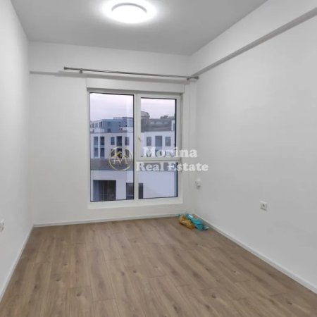 Tirane, jepet me qera apartament 2+1 Kati 3, 118 m² 550 € 