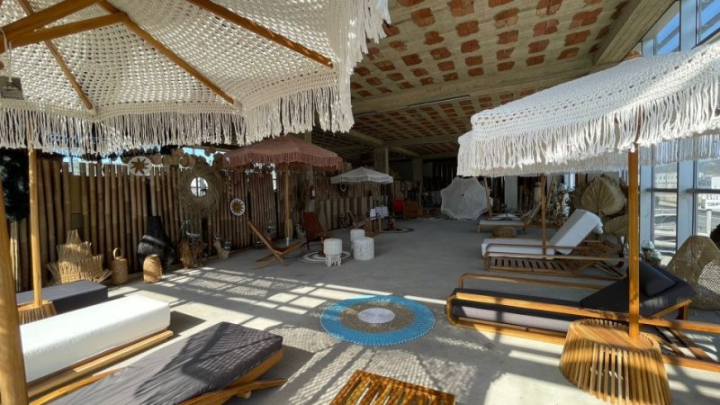 Tirane, shitet ambjent biznesi , 1.870 m² 2.500.000 € (Autostrada Tiranë–Durrës)