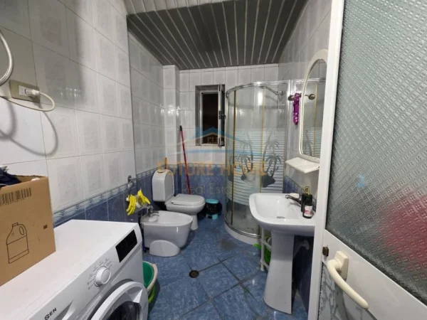 Shqiperi, shitet apartament 3+1+Ballkon Kati 2, 115 m² 230.000 € (RRUGA E KAVAJES)