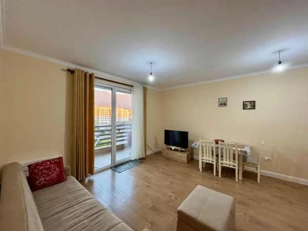 Tirane, jepet me qera apartament 2+1 Kati 5, 550 € (Xhanfize keko)