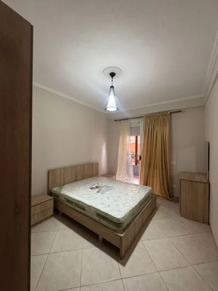 Tirane, jepet me qera apartament 2+1 Kati 3, 94 m² (Rrapo hekali)